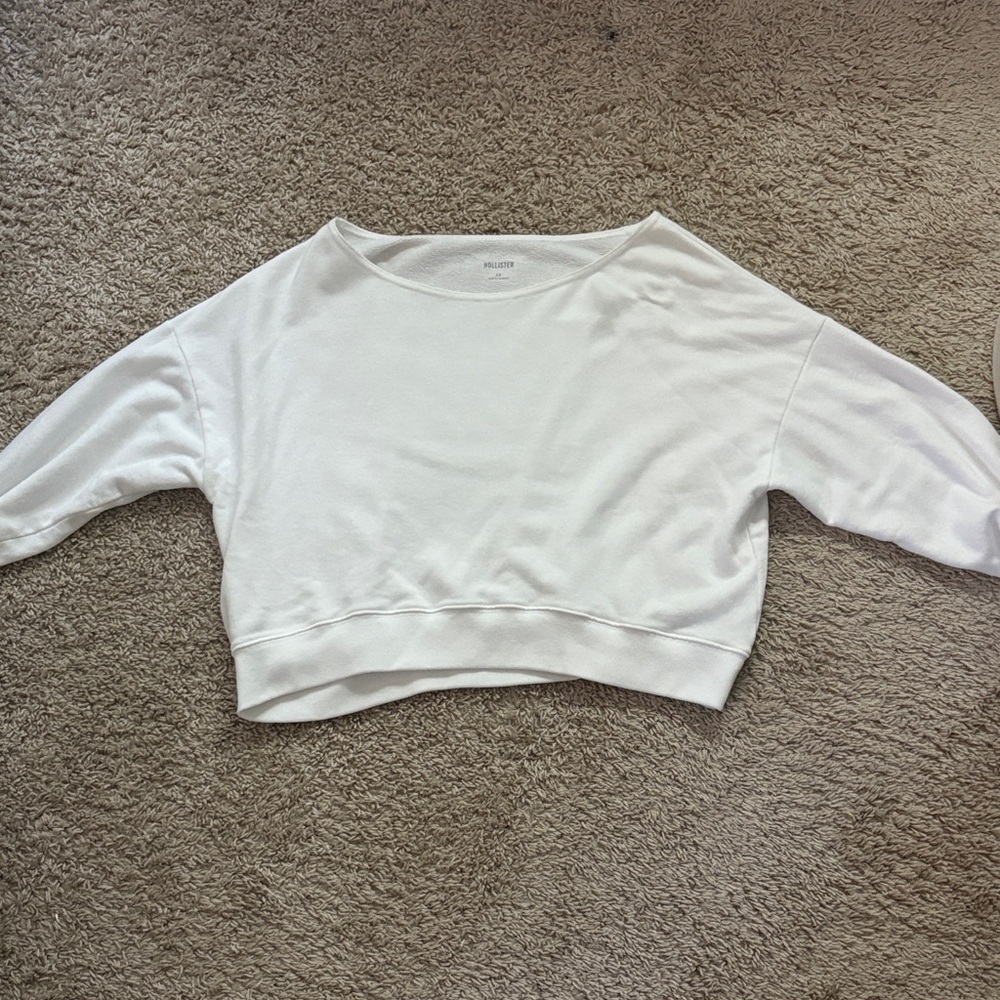 Hollister Off-White Cropped Top off the shoulder